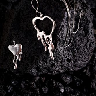colgante corazón pequeño, 6 gramos, 2*1,5 cm