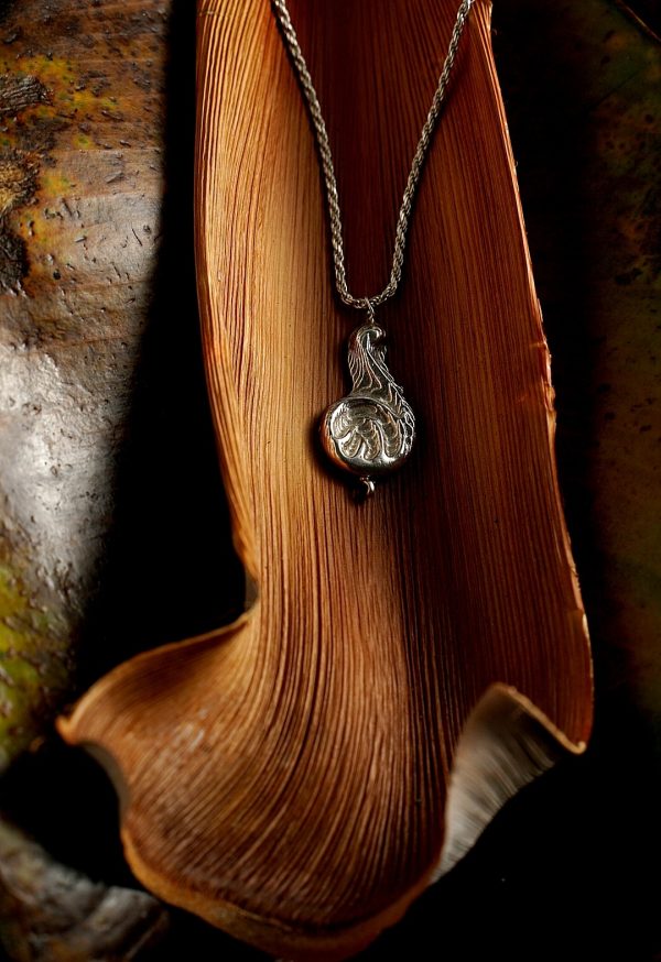 Colgante “Caracol”, plata del ley 925, 8,45 gramos, 4*1,7 cm