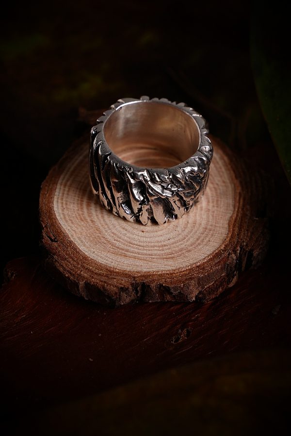 El anillo “La Corteza” plata de ley 925, 18,6 gramos - Imagen 3